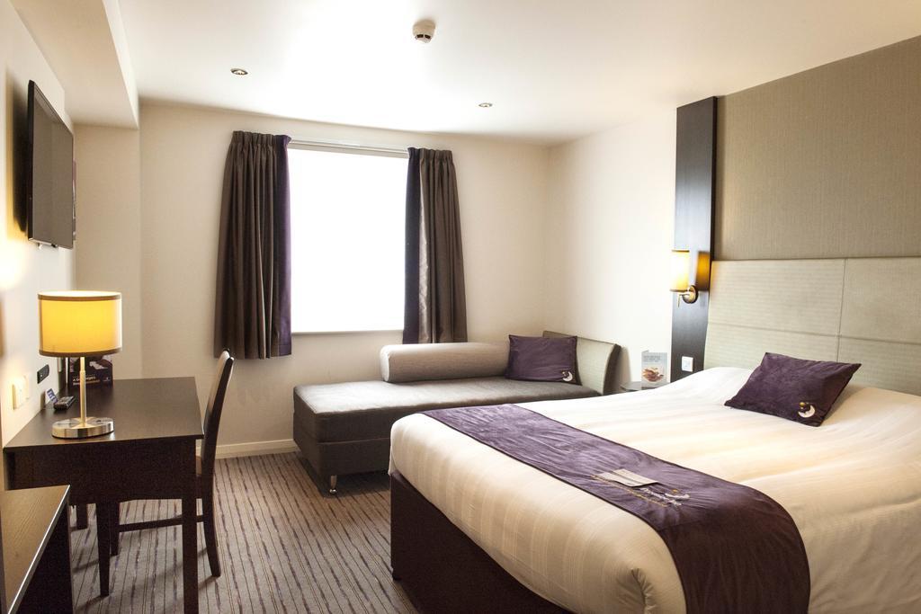Premier Inn Dunfermline Kültér fotó
